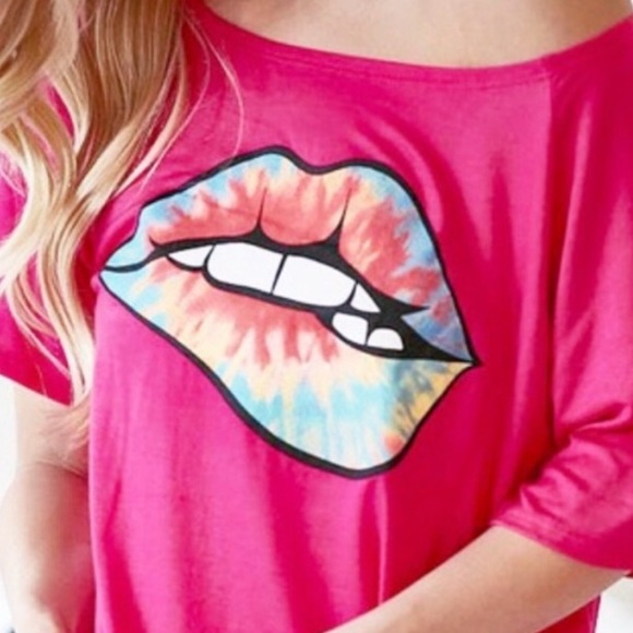 FUCHSIA PINK RAGLAN TIE DYE LIP SHORT SLEEVE TOP - Picture 5 of 5